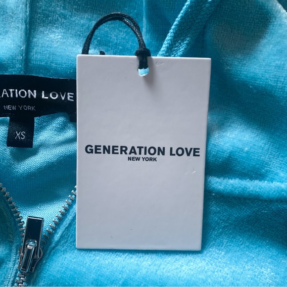 NWT Generation Love Primrose Crushed Velvet Hoodie - Picture 4 of 8